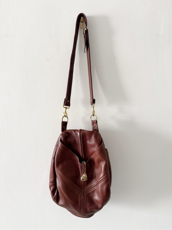 Victoria Leather Handbags - Victoria Leather Brown Leather Shoulder Bag/Purse